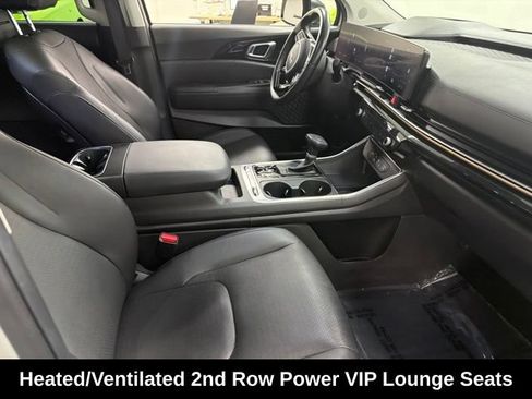 Used 2025 Kia Carnival SX Prestige FWD image 9