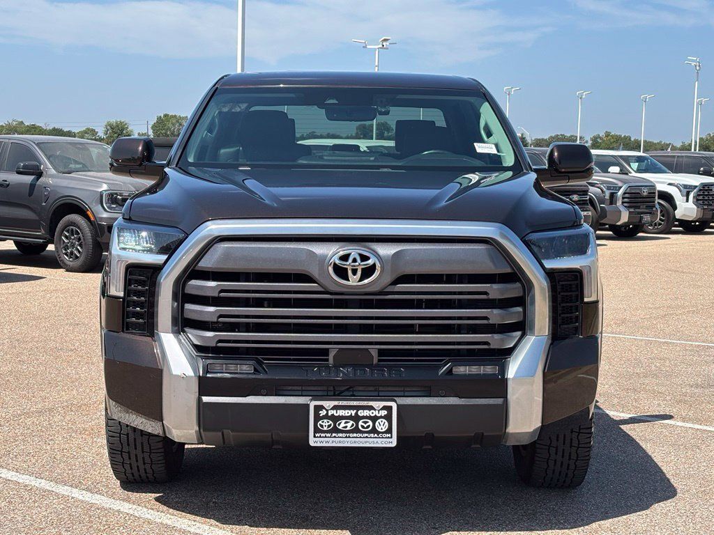 Used 2022 Toyota Tundra Limited w/ Power Package RWD image 3