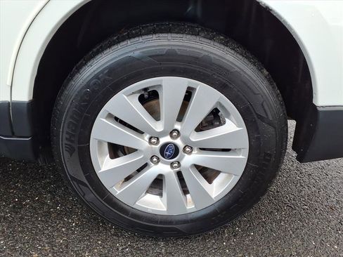 Used 2019 Subaru Outback 2.5i image 14