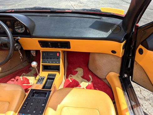 Used 1989 Ferrari Mondial Cabriolet image 31