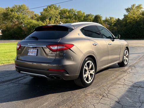 Used 2017 Maserati Levante w/ Luxury Package image 5