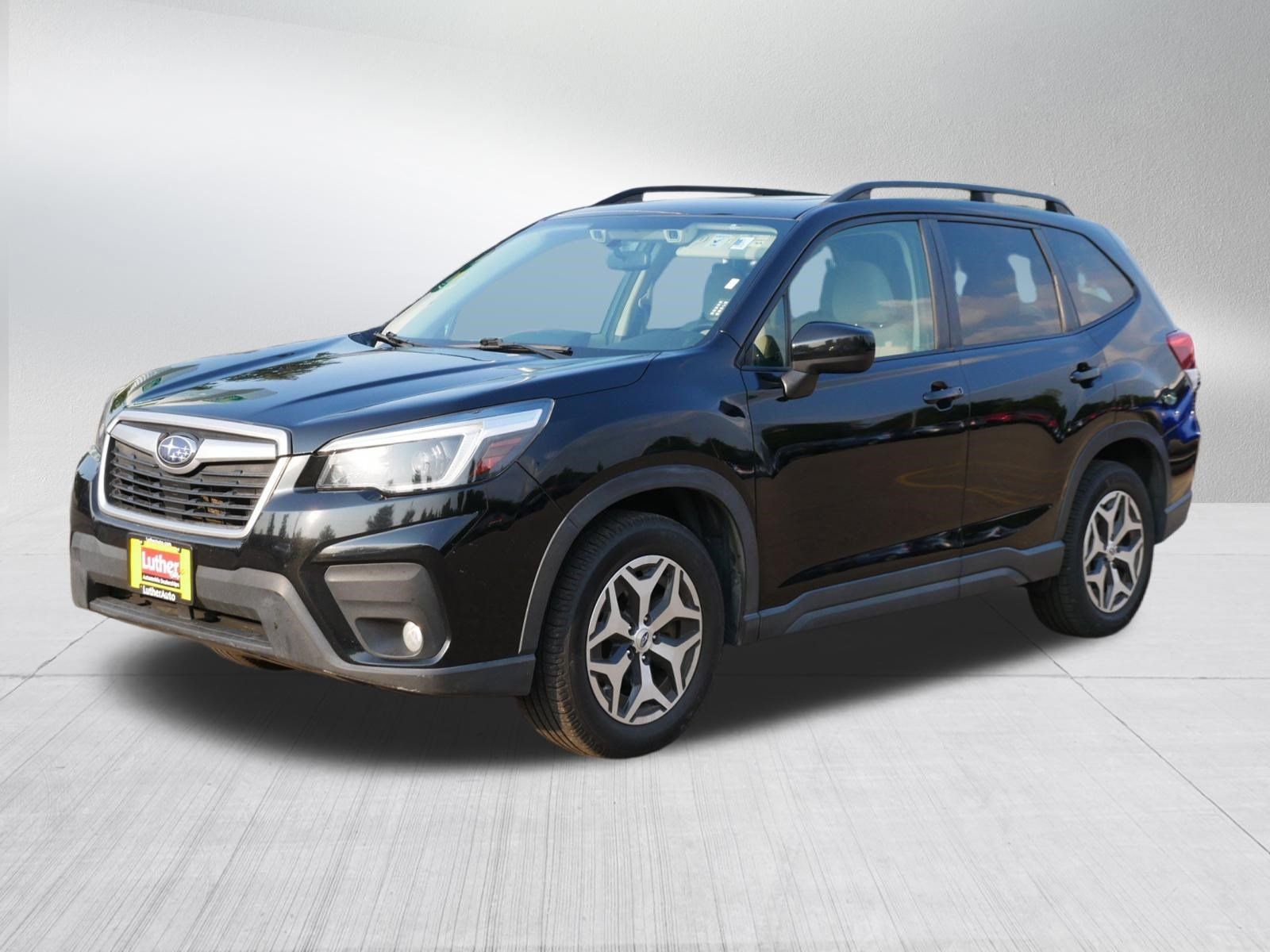 Used 2021 Subaru Forester Premium AWD/4WD image 3