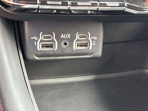 Used 2024 Dodge Durango GT image 24