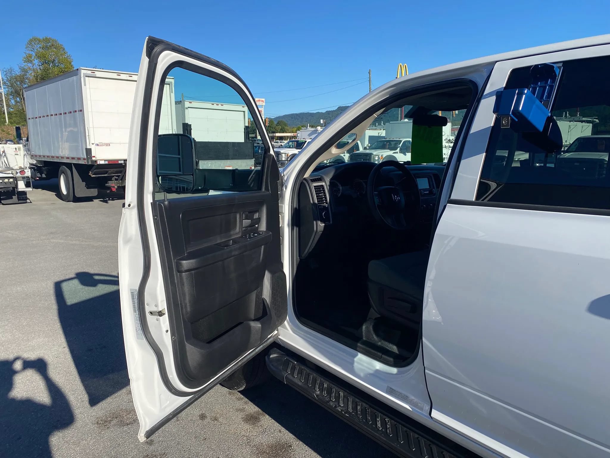 Used 2017 RAM 3500 Tradesman w/ Popular Equipment Group AWD/4WD image 8