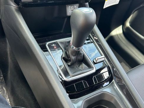 New 2025 Jeep Compass Latitude image 13