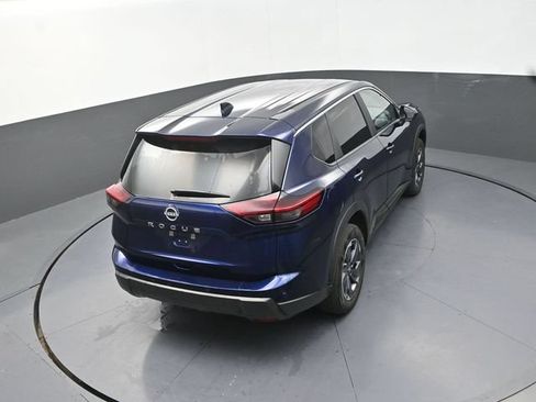 Used 2025 Nissan Rogue SV FWD image 28