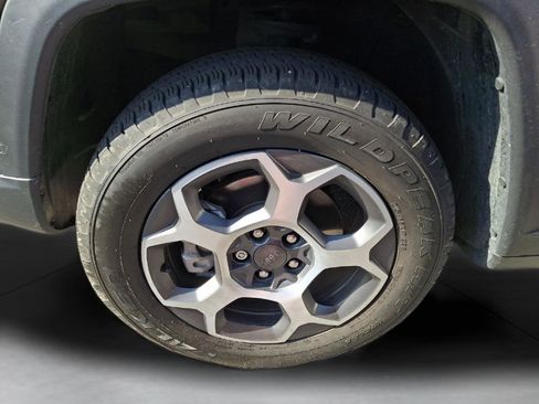 Used 2022 Jeep Compass Trailhawk w/ Trailhawk Convenience Group image 6