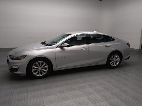 Used 2021 Chevrolet Malibu LT FWD image 2