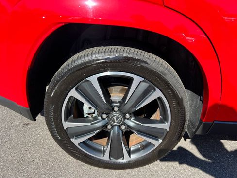Used 2025 Lexus UX 300h FWD w/ Cold Area Package image 14