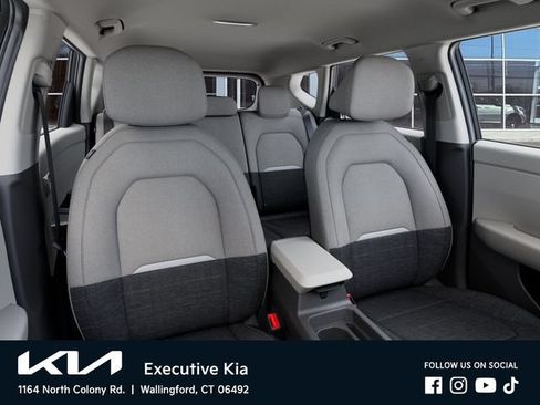 New 2027 Kia Seltos LX FWD image 15