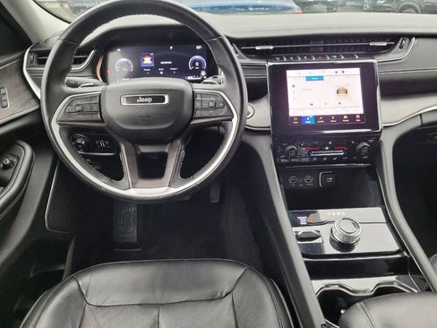 Used 2022 Jeep Grand Cherokee Limited AWD/4WD image 22