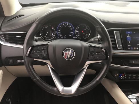 Certified 2022 Buick Enclave Avenir w/ Trailering Package, 5000 lbs. AWD/4WD image 10
