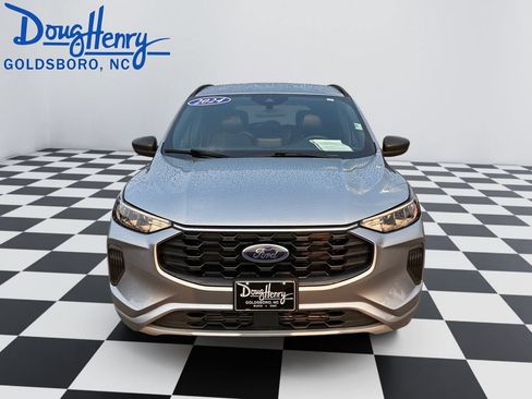 Used 2024 Ford Escape ST-Line FWD image 8