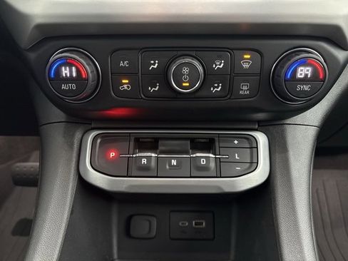 Used 2020 GMC Acadia SLE w/ Driver Convenience Package image 27