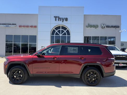 New 2026 Jeep Grand Cherokee L 4WD image 39