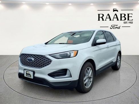 Used 2024 Ford Edge SEL AWD/4WD image 4