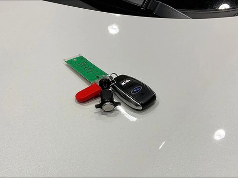 Used 2025 Subaru Outback Limited image 13