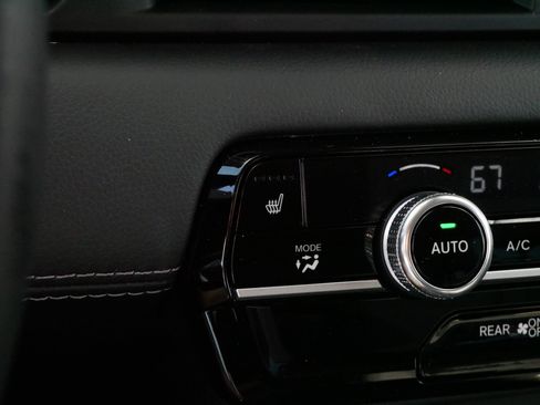 Certified 2026 Honda Pilot Touring image 30