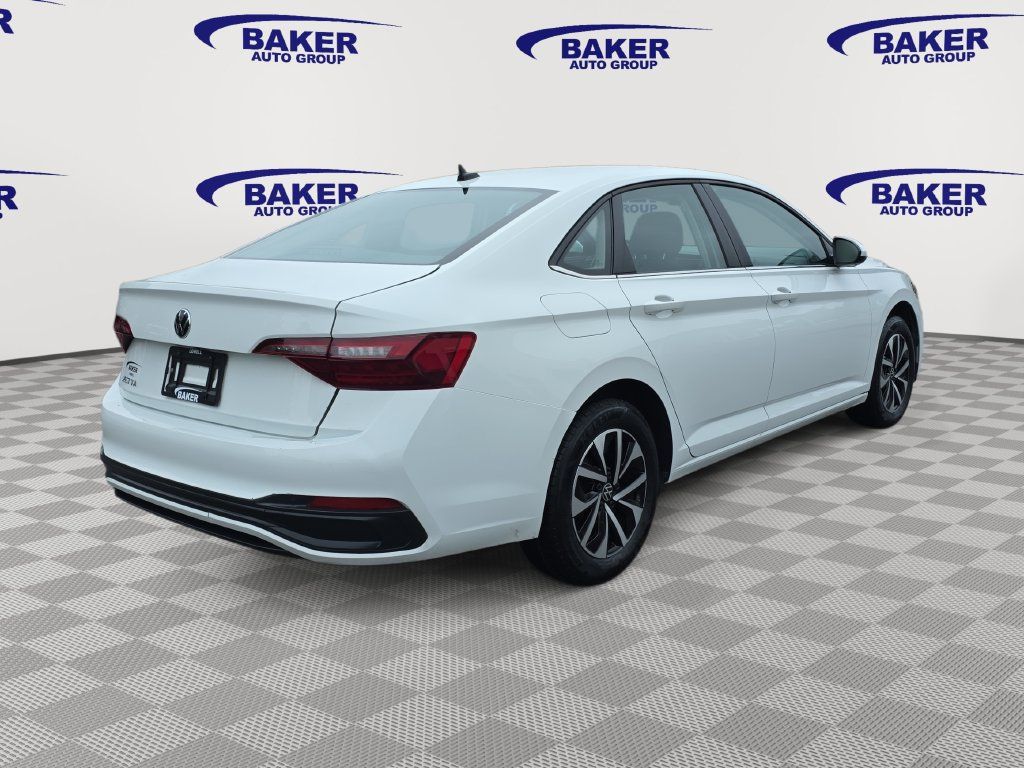 Used 2024 Volkswagen Jetta S FWD image 5