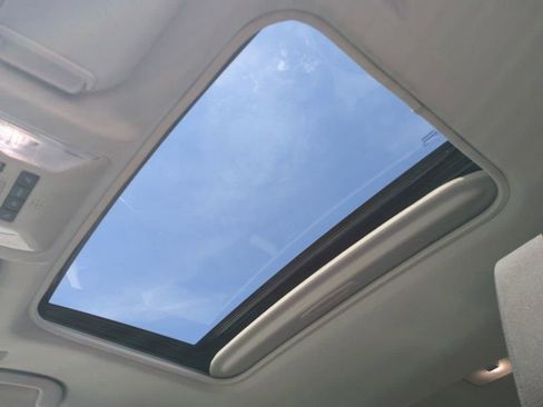 Used 2023 Toyota RAV4 XLE image 22