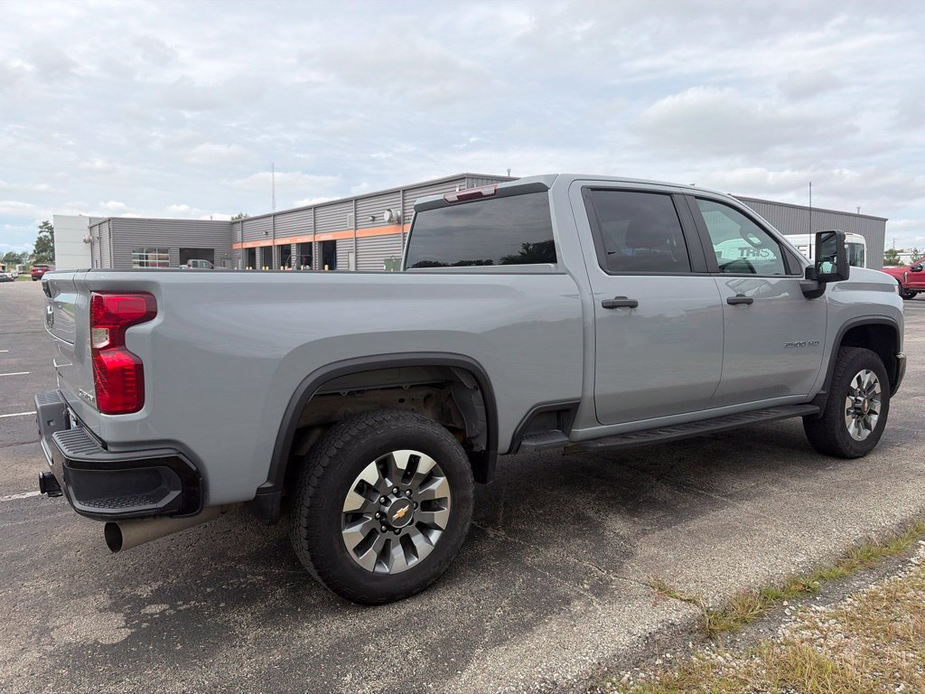 Used 2025 Chevrolet Silverado 2500 Custom w/ Custom Value Package AWD/4WD image 4