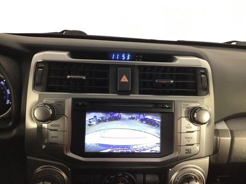 Used 2017 Toyota 4Runner SR5 Premium image 19