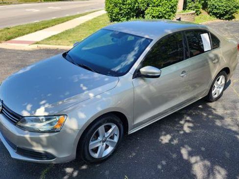 Used 2013 Volkswagen Jetta TDI FWD image 12
