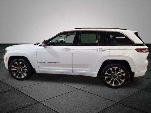 Used 2023 Jeep Grand Cherokee Overland w/ Luxury Tech Group IV image 7