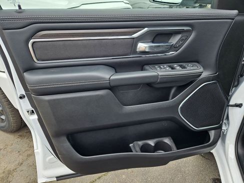 New 2026 RAM 1500 Laramie AWD/4WD image 11