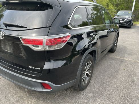 Used 2016 Toyota Highlander XLE image 7