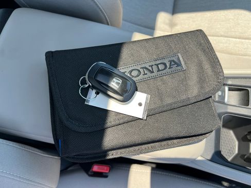 Certified 2023 Honda Accord EX image 33