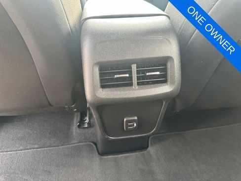 Used 2023 Chevrolet Equinox LT FWD image 23