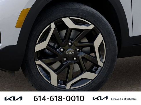 New 2026 Kia Seltos SX image 12