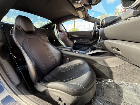 Used 2019 Ferrari Portofino image 21