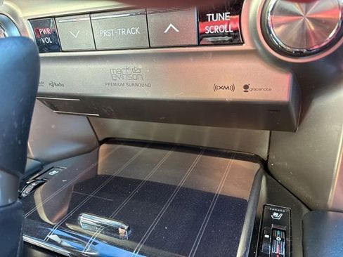 Used 2020 Lexus GX 460 Luxury w/ Accessory Package AWD/4WD image 25