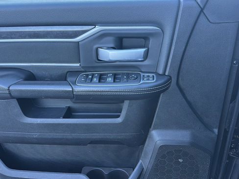 Used 2024 RAM 2500 Big Horn image 41