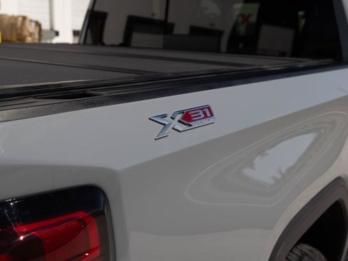 Used 2024 GMC Sierra 1500 Elevation w/ Elevation Premium Package AWD/4WD image 11