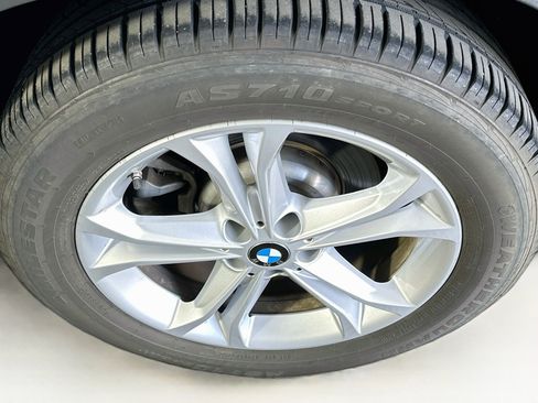 Used 2018 BMW X3 xDrive30i AWD/4WD image 11