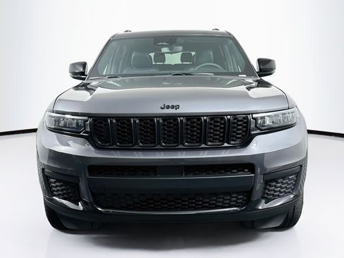 Used 2023 Jeep Grand Cherokee L Laredo AWD/4WD image 2