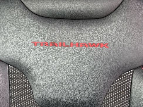 Used 2018 Jeep Compass Trailhawk w/ Cold Weather Group AWD/4WD image 25