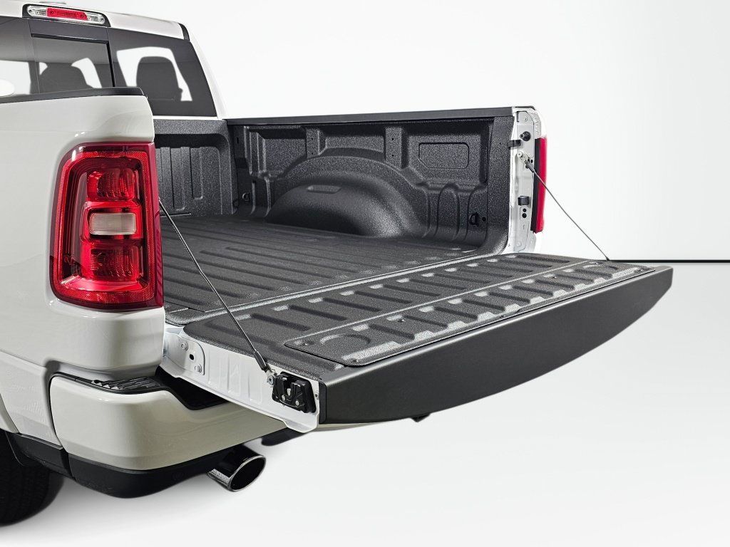 New 2026 RAM 1500 Big Horn AWD/4WD image 17