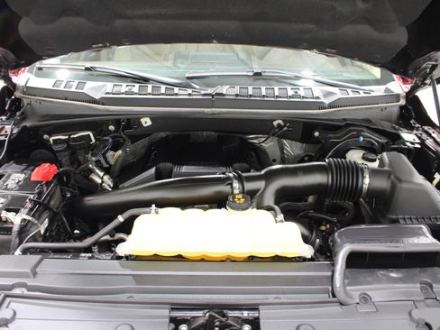 Used 2019 Ford F150 Lariat w/ Equipment Group 502A Luxury image 34