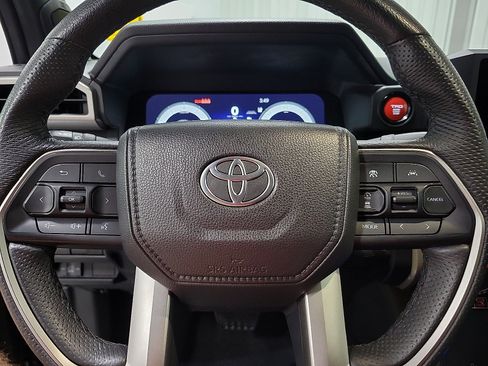 Certified 2024 Toyota Tacoma TRD Off-Road w/ TRD Off Road Upgrade Package AWD/4WD image 20