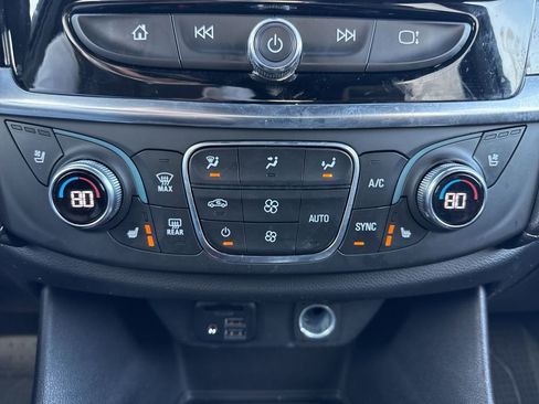 Used 2022 Chevrolet Traverse Premier w/ Redline Edition image 22