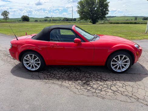 Used 2007 MAZDA MX-5 Miata Grand Touring RWD image 20