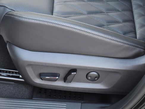 New 2026 Nissan Rogue Platinum image 26