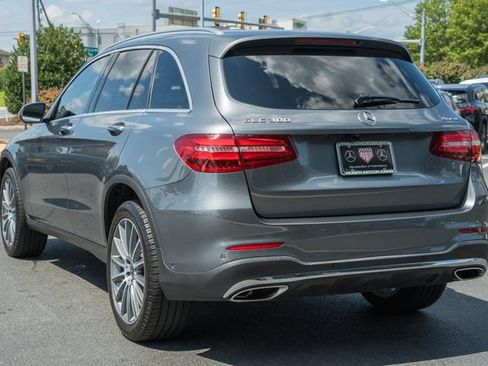 Used 2019 Mercedes-Benz GLC 300 4MATIC image 5