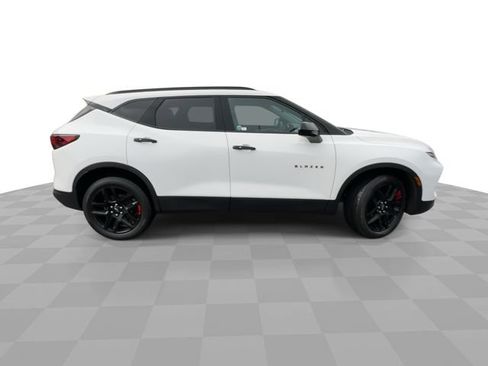 Used 2024 Chevrolet Blazer LT w/ Redline Edition AWD/4WD image 9