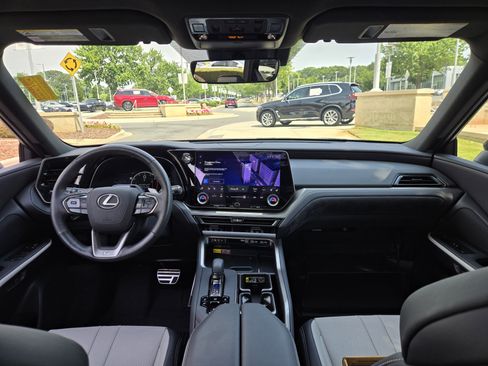 Used 2025 Lexus TX 350 AWD w/ Technology Package image 30