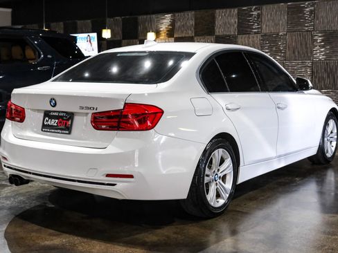 Used 2018 BMW 330i Sedan RWD image 9